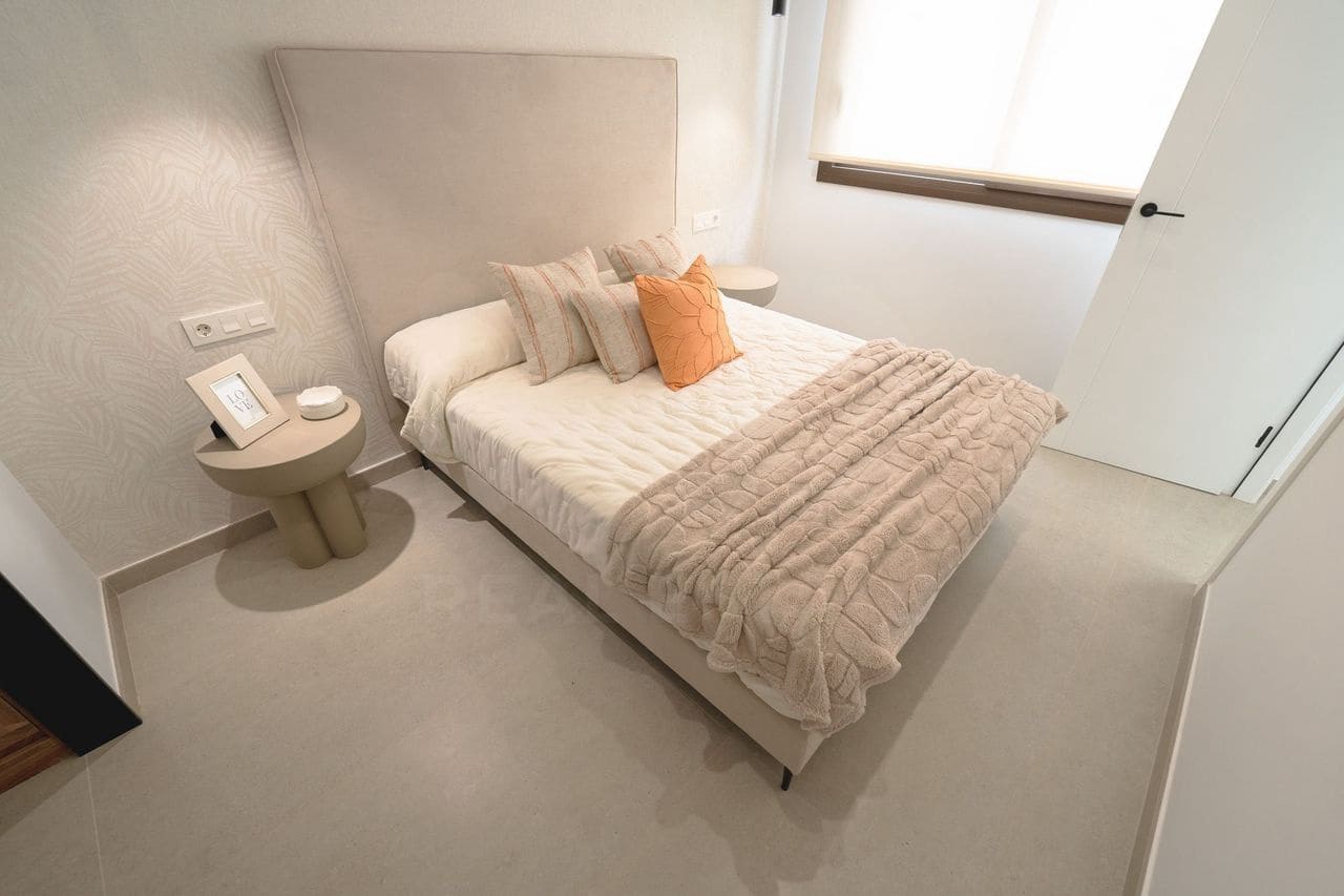 3 chambre Villa/Maison Mitoyenne à vendre à Alicante ville avec piscine - 439 000 € (Ref: 9987398)