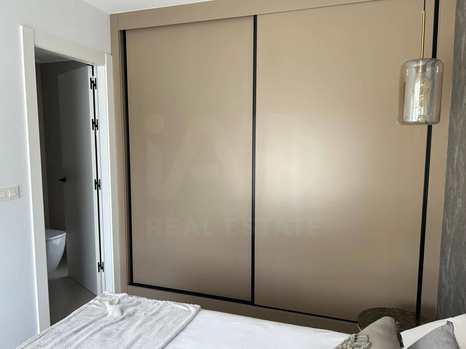 3 chambre Villa/Maison Mitoyenne à vendre à Alicante ville avec piscine - 439 000 € (Ref: 9987398)