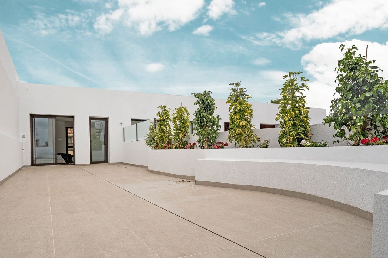 3 chambre Villa/Maison Mitoyenne à vendre à Alicante ville avec piscine - 439 000 € (Ref: 9987398)
