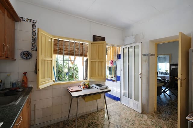 Adosado de 5 habitaciones en Almoradí en venta - 170.000 € (Ref: 9987402)