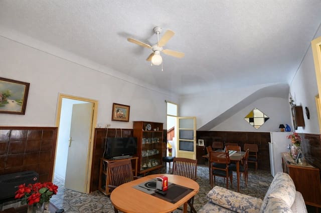 Adosado de 5 habitaciones en Almoradí en venta - 170.000 € (Ref: 9987402)