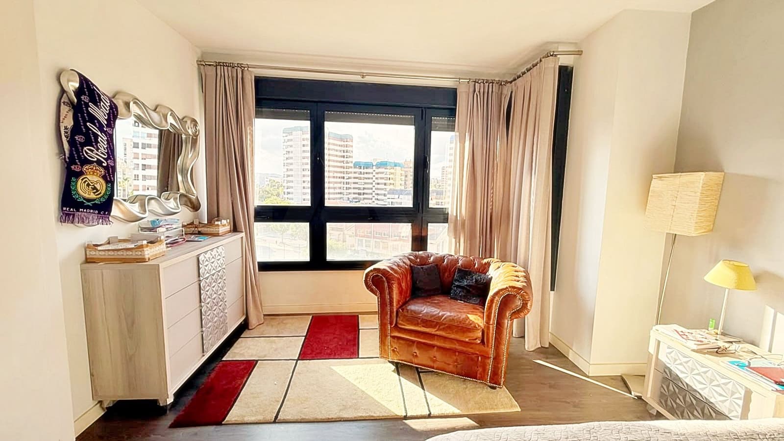 4 soverom Penthouse til salgs i Alicante by med svømmebasseng - € 800 000 (Ref: 9987403)
