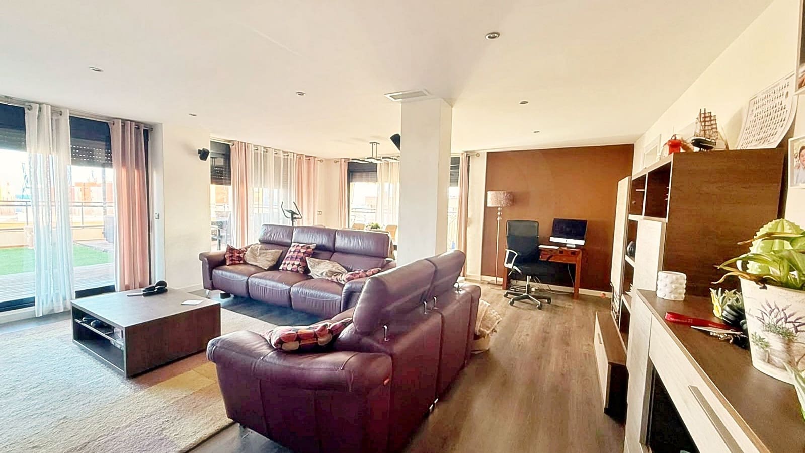 4 soverom Penthouse til salgs i Alicante by med svømmebasseng - € 800 000 (Ref: 9987403)