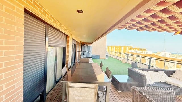 4 soverom Penthouse til salgs i Babel, Alicante by med svømmebasseng - € 800 000 (Ref: 9987403)