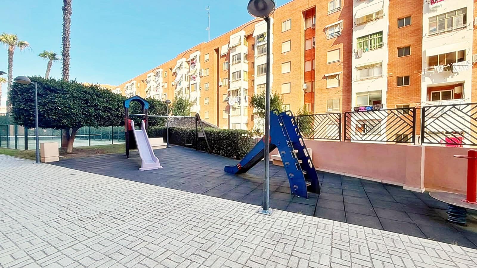4 soverom Penthouse til salgs i Alicante by med svømmebasseng - € 800 000 (Ref: 9987403)