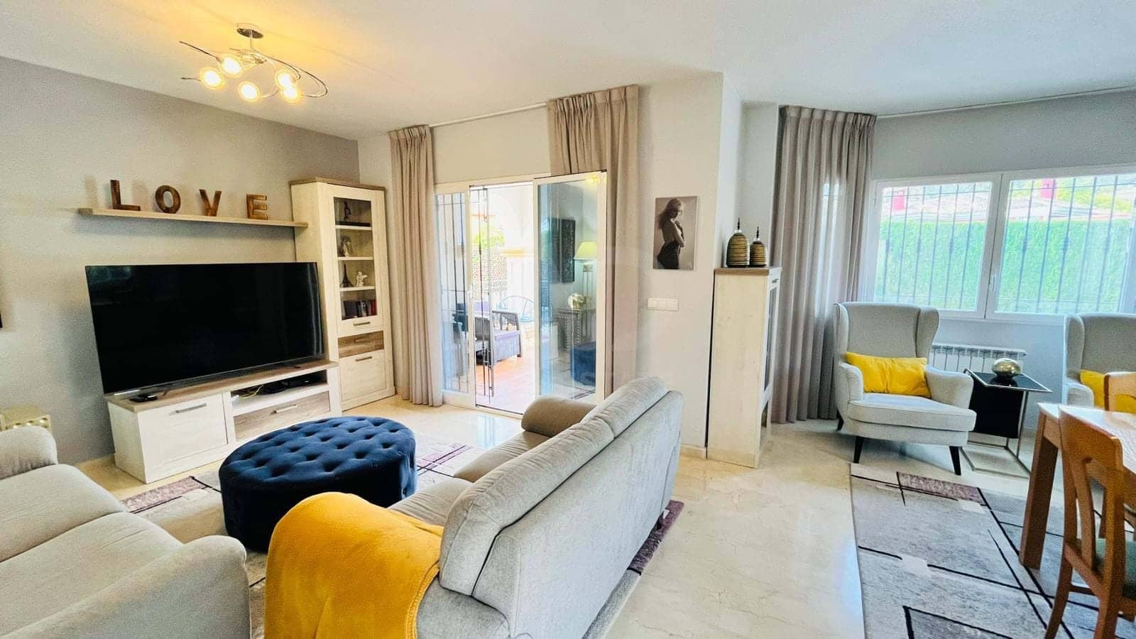 4 soveværelse Villa til salg i Muchamiel / Mutxamel med swimmingpool garage - € 545.000 (Ref: 9987406)