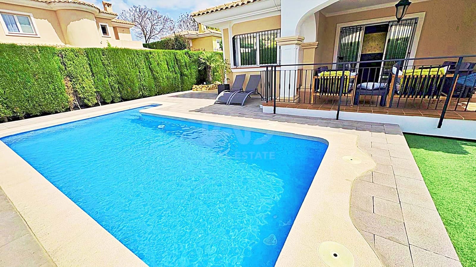 4 soveværelse Villa til salg i Muchamiel / Mutxamel med swimmingpool garage - € 545.000 (Ref: 9987406)