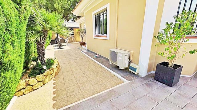 4 soveværelse Villa til salg i Muchamiel / Mutxamel med swimmingpool garage - € 545.000 (Ref: 9987406)