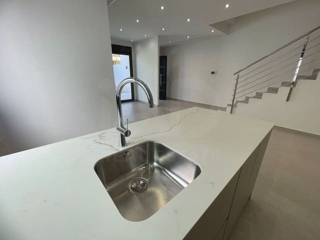 3 Zimmer Reihenhaus zu verkaufen in Almoradí mit Pool - 359.900 € (Ref: 9987409)