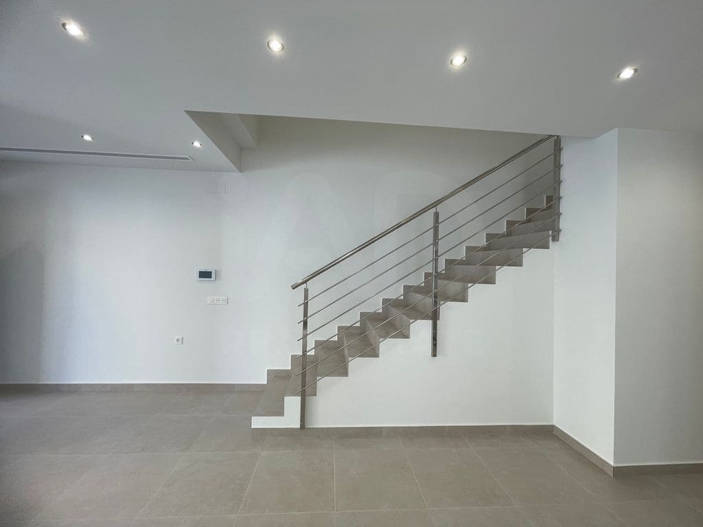 3 bedroom Terraced Villa for sale in Alicante / Alacant city with pool - € 359,900 (Ref: 9987409)