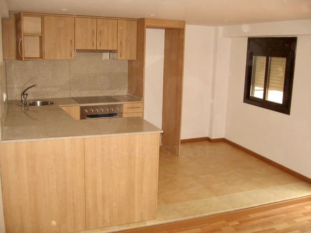 Erhverv til salg i Tarragona by - € 499.000 (Ref: 9987414)