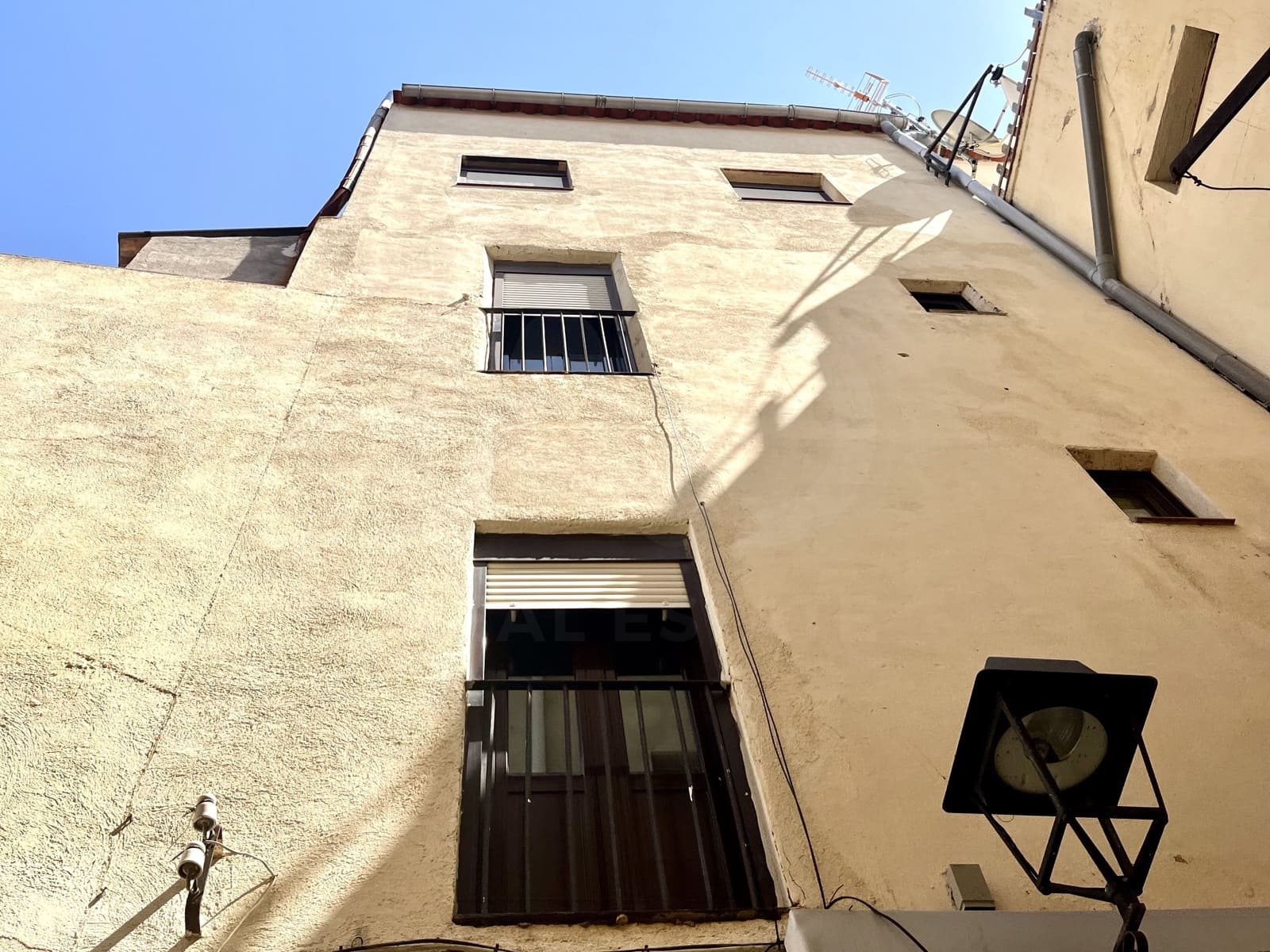 Erhverv til salg i Tarragona by - € 499.000 (Ref: 9987414)