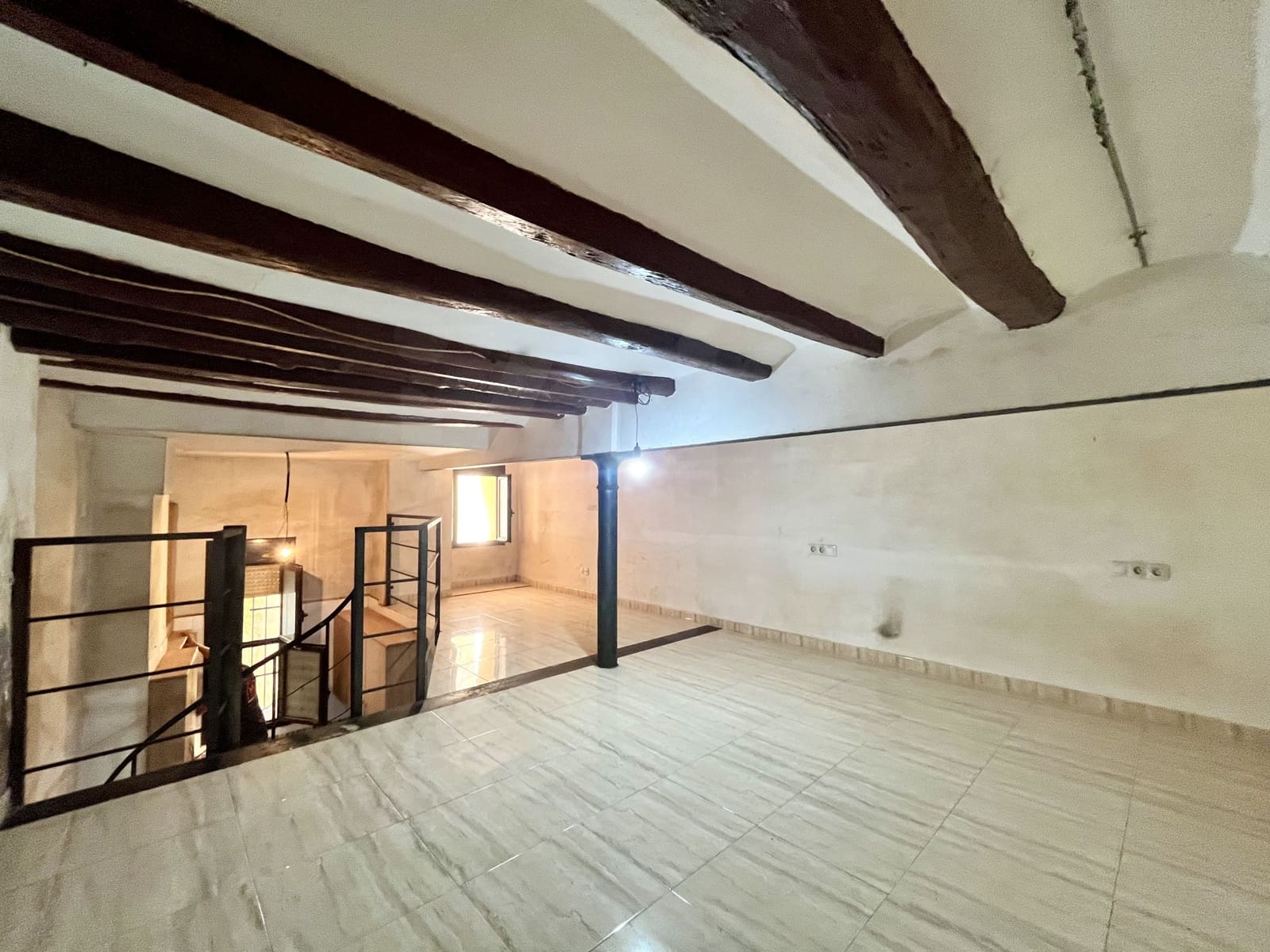 Erhverv til salg i Tarragona by - € 499.000 (Ref: 9987414)