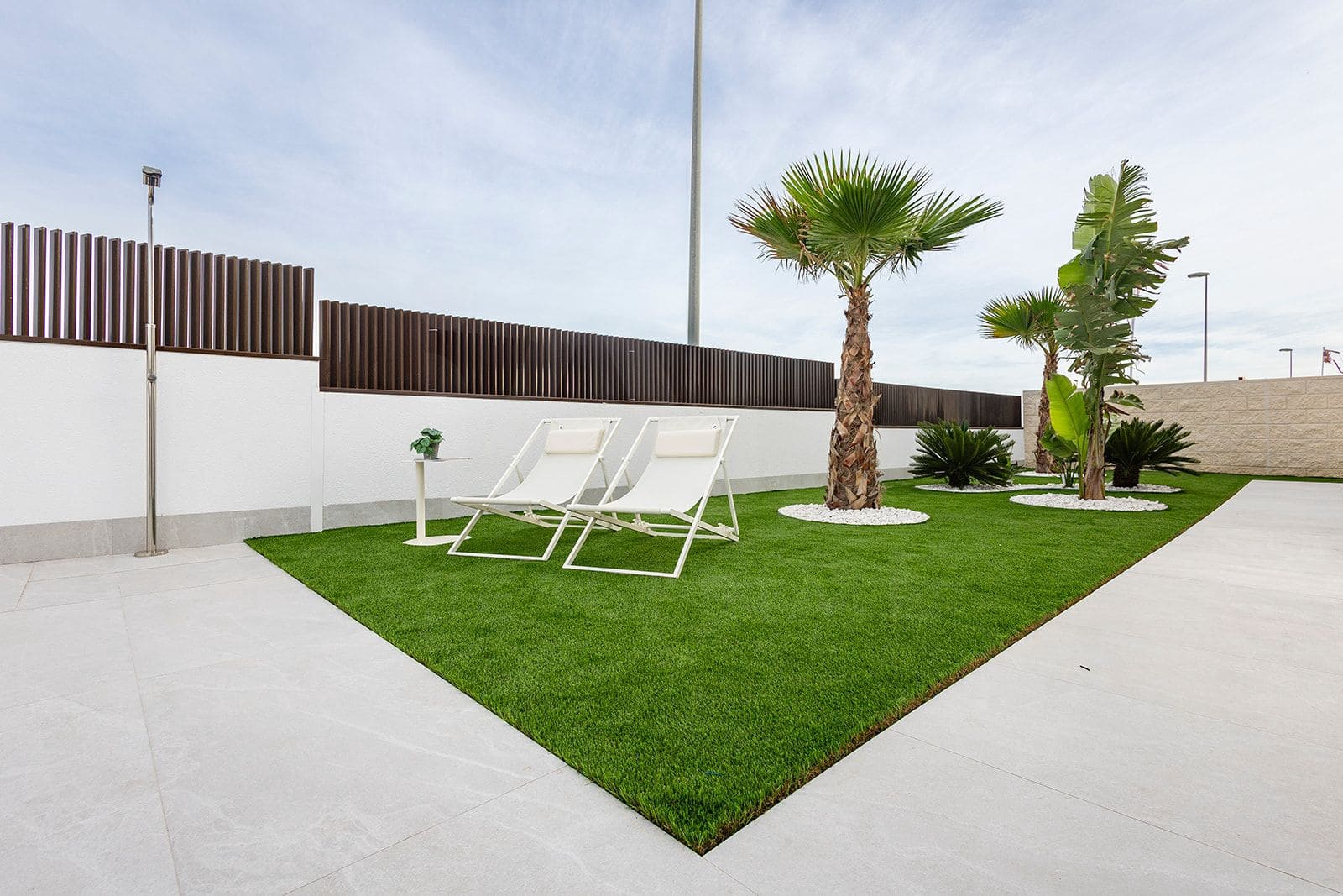 Chalet de 2 habitaciones en Orihuela en venta con piscina - 351.000 € (Ref: 9987415)
