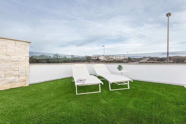 Chalet de 2 habitaciones en Orihuela en venta con piscina - 351.000 € (Ref: 9987415)