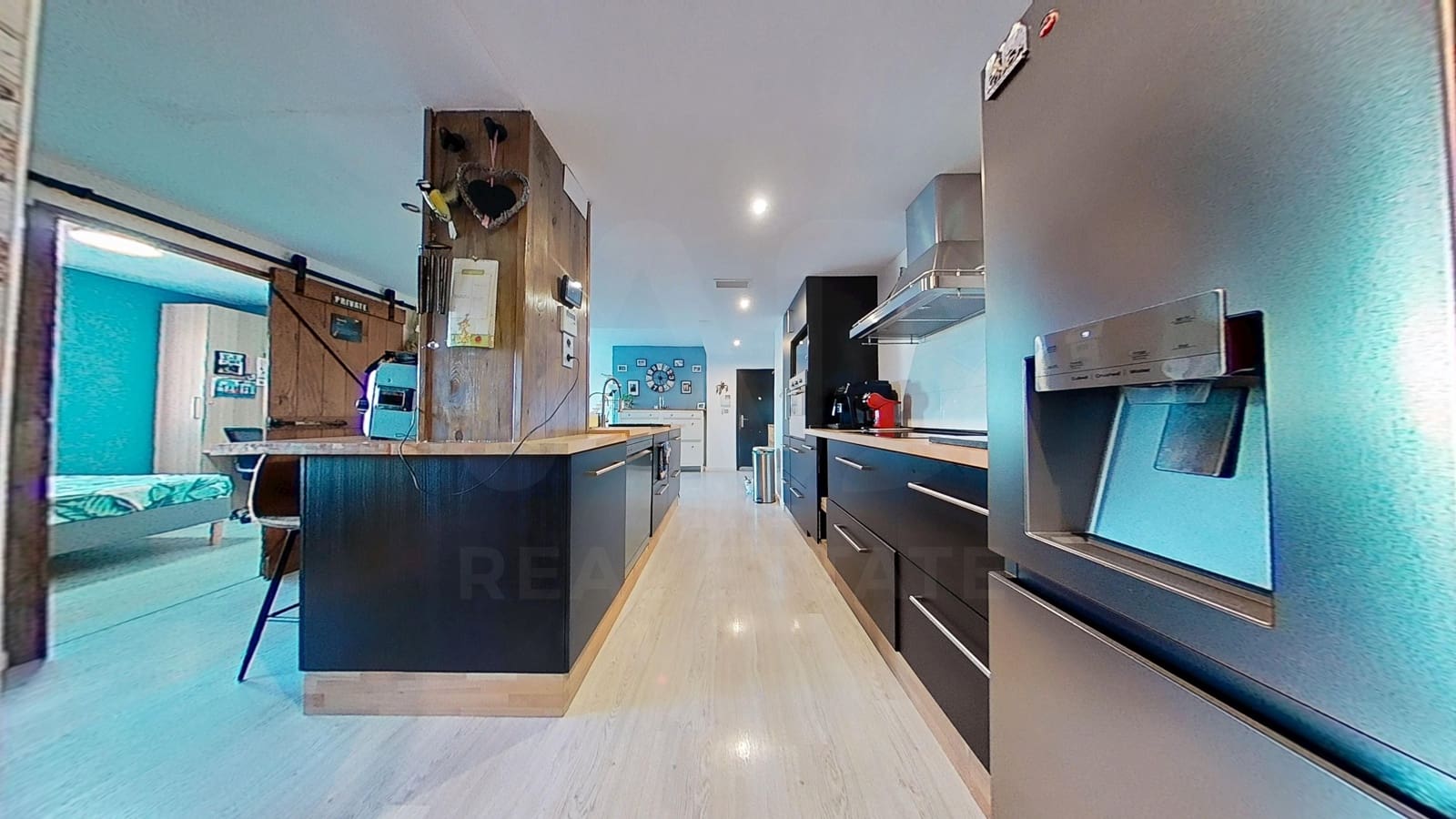 3 makuuhuone Huoneisto myytävänä paikassa Alicante kaupunki mukana uima-altaan 
autotalli - 159 000 € (Ref: 9987417)