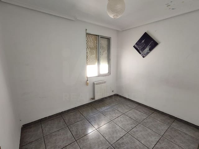 3 sovrum Lägenhet till salu i Valladolid stad - 143 900 € (Ref: 9987421)