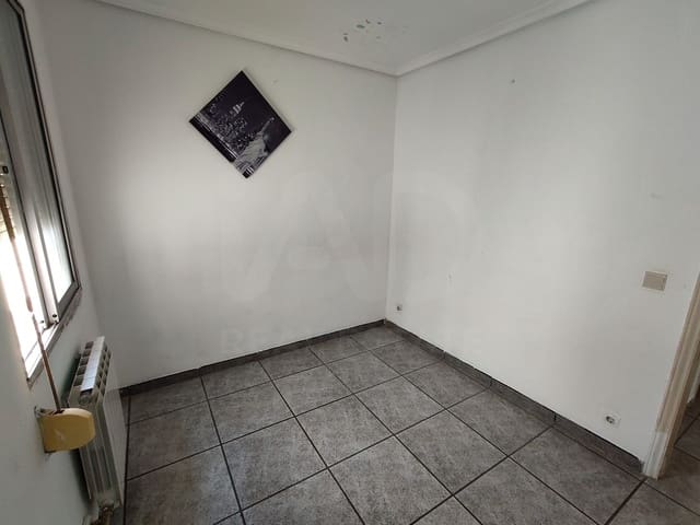 3 sovrum Lägenhet till salu i Valladolid stad - 143 900 € (Ref: 9987421)
