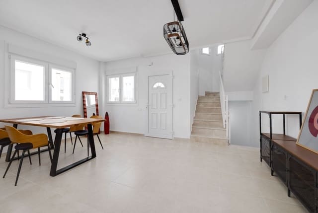 3 soverom Villa til salgs i San Fulgencio med svømmebasseng - € 280 000 (Ref: 9987422)