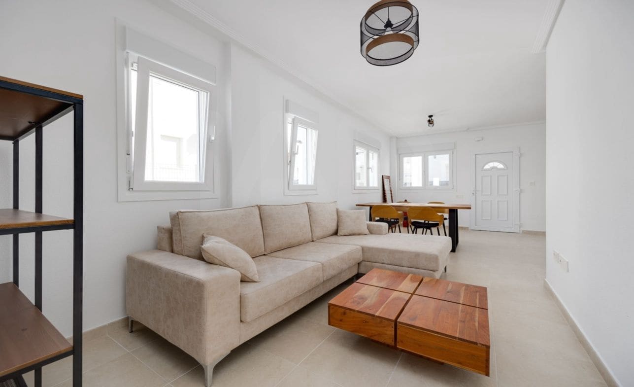 3 soverom Villa til salgs i San Fulgencio med svømmebasseng - € 280 000 (Ref: 9987422)