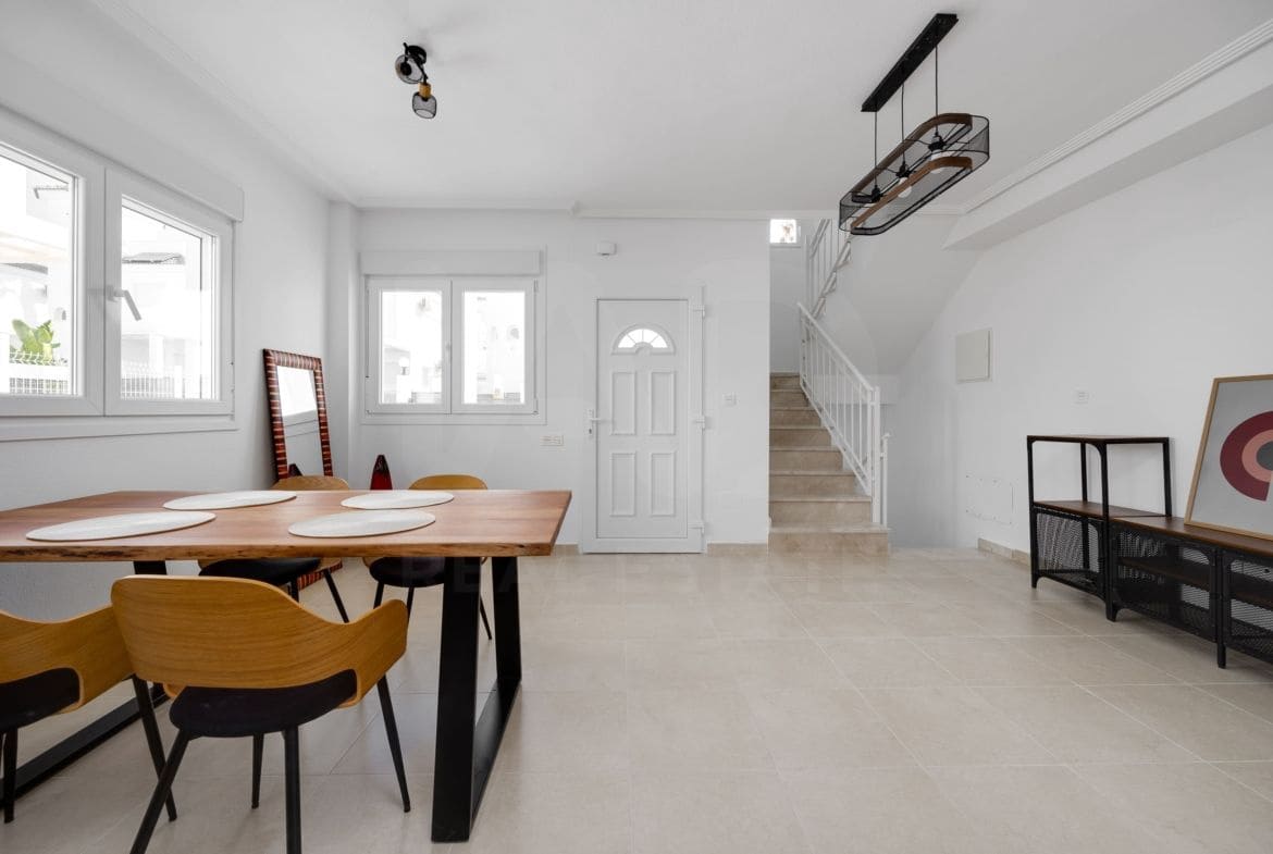 3 soverom Villa til salgs i San Fulgencio med svømmebasseng - € 280 000 (Ref: 9987422)