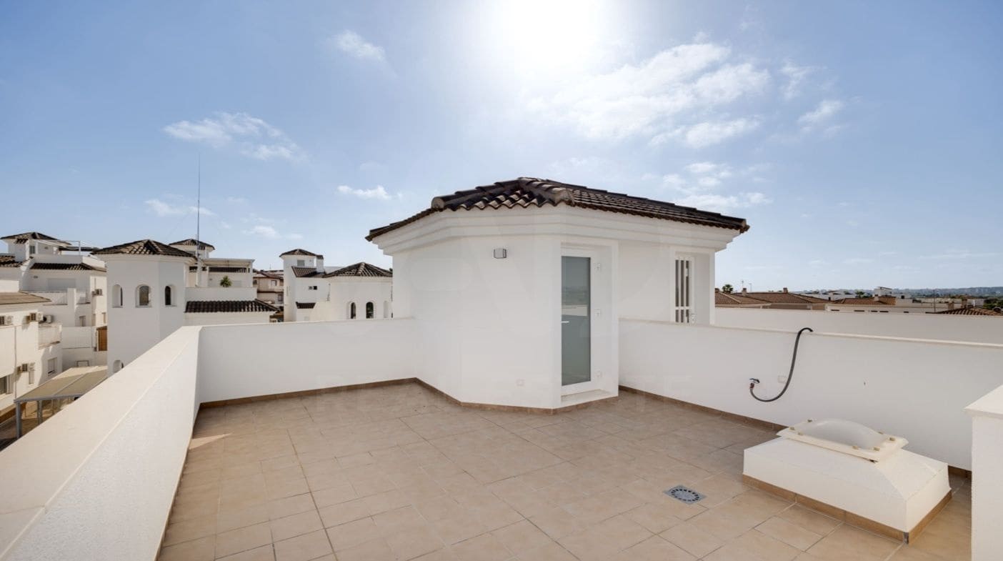 3 soverom Villa til salgs i San Fulgencio med svømmebasseng - € 280 000 (Ref: 9987422)
