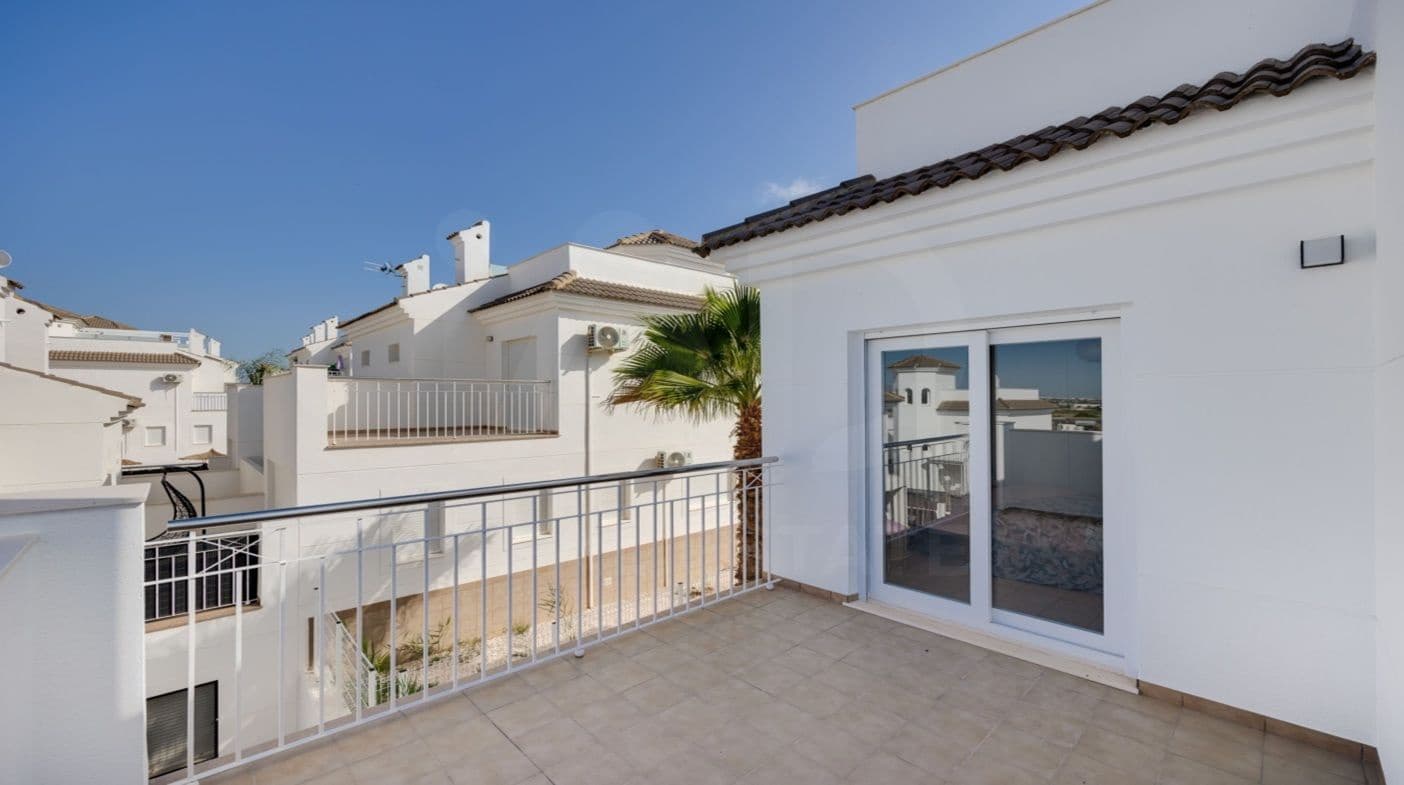 3 soverom Villa til salgs i San Fulgencio med svømmebasseng - € 280 000 (Ref: 9987422)