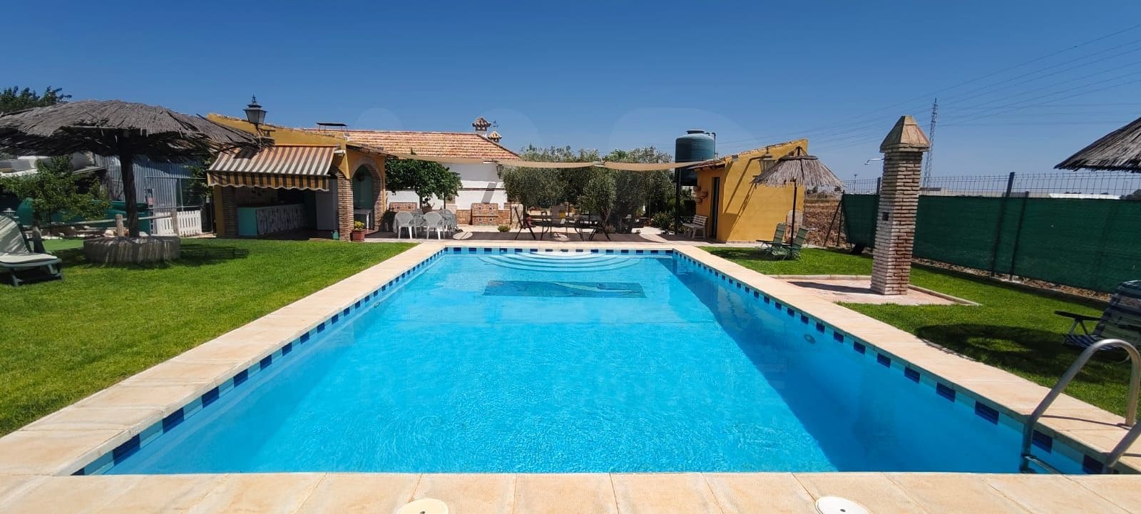 3 soverom Finca/Herregård til salgs i Ecija med svømmebasseng - € 800 000 (Ref: 9987426)