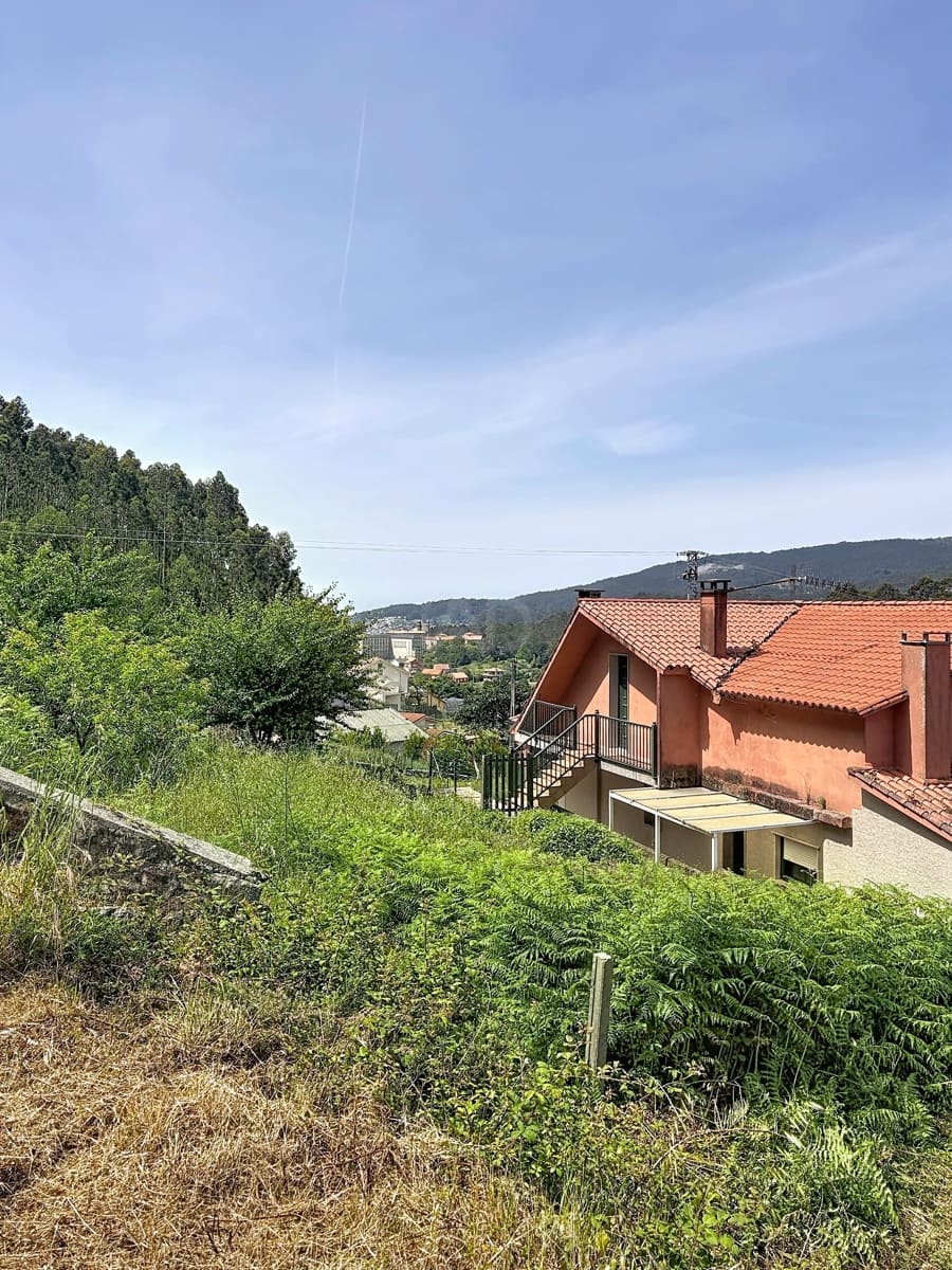 Grond te koop in Pontevedra stad - € 65.000 (Ref: 9987428)