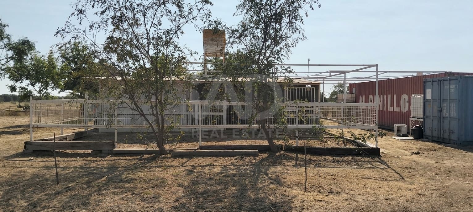 Mark till salu i Sevilla stad - 266 000 € (Ref: 9987430)