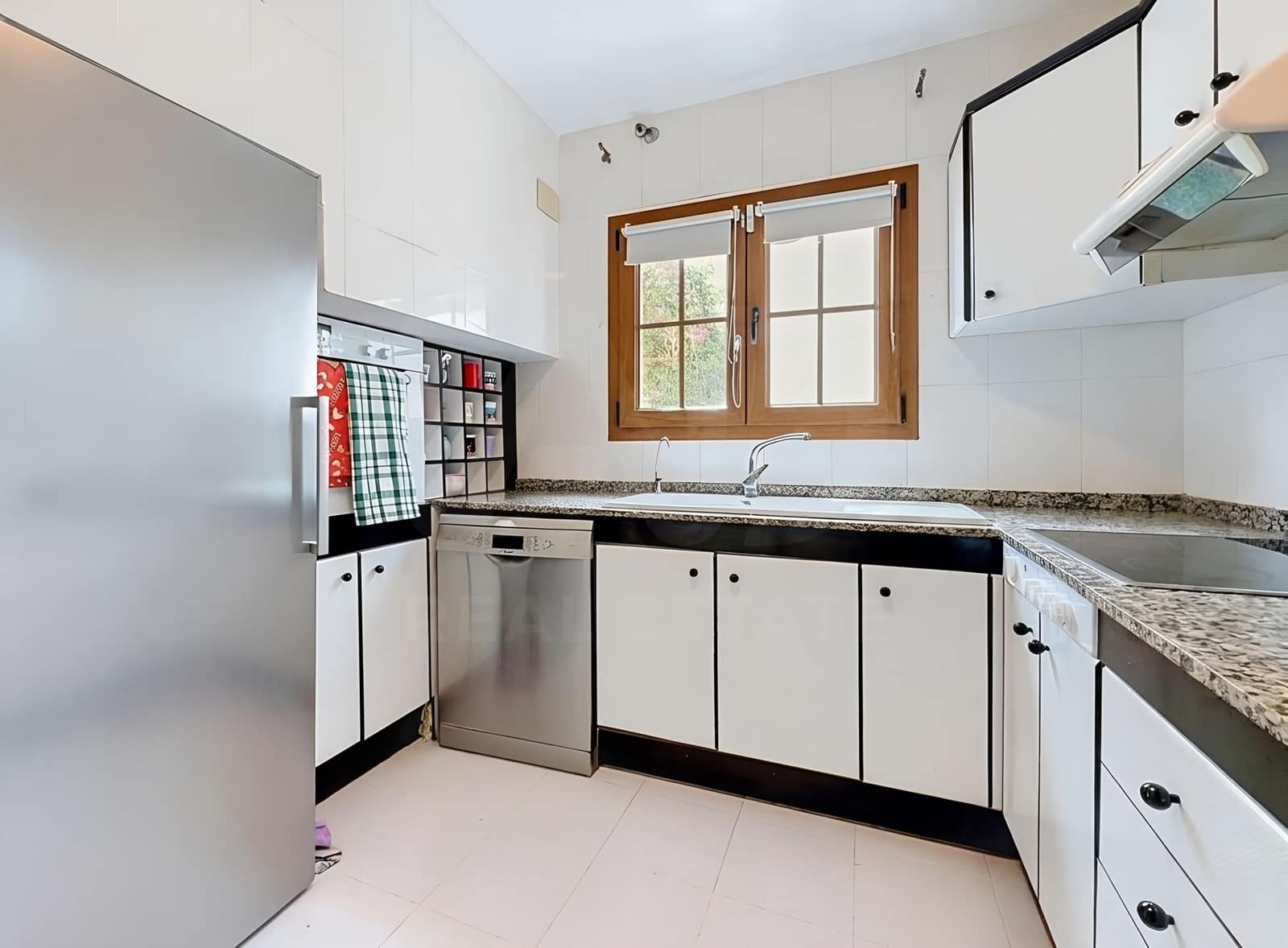 5 Zimmer Haus zu verkaufen in Barcelona Stadt - 645.000 € (Ref: 9987437)