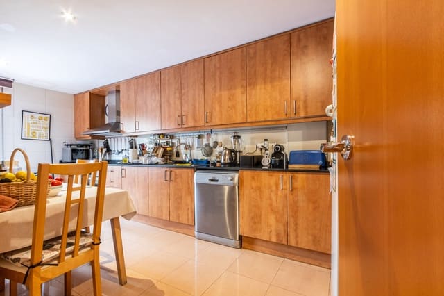 Apartamento de 4 habitaciones en Sant Quirze del Vallès en venta con piscina garaje - 485.000 € (Ref: 9987443)
