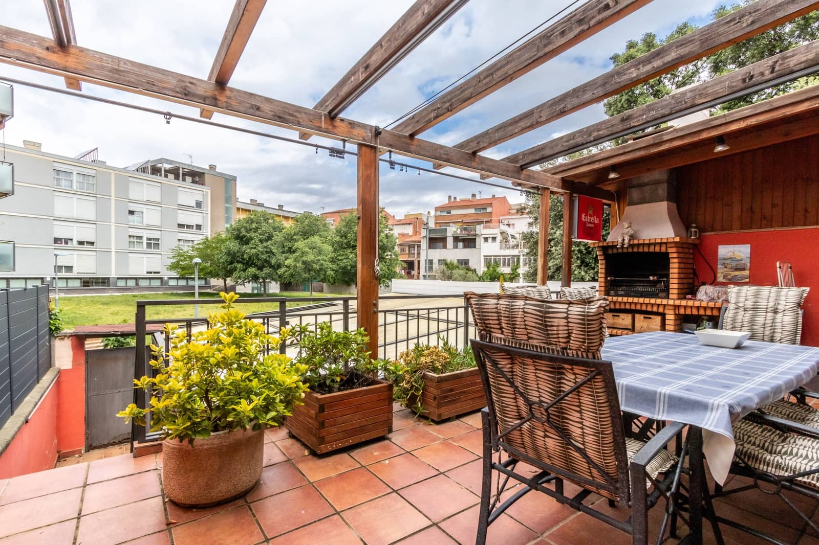 Apartamento de 4 habitaciones en Sant Quirze del Vallès en venta con piscina garaje - 485.000 € (Ref: 9987443)