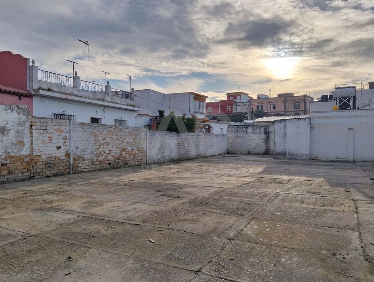 Byggegrund til salg i Cadiz by - € 149.900 (Ref: 9987444)