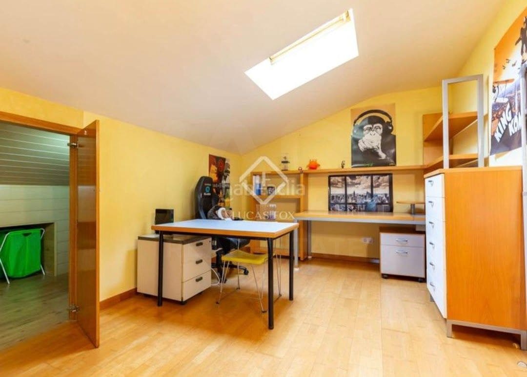 Apartamento de 4 habitaciones en Sant Feliu de Llobregat en venta con piscina - 819.000 € (Ref: 9987445)