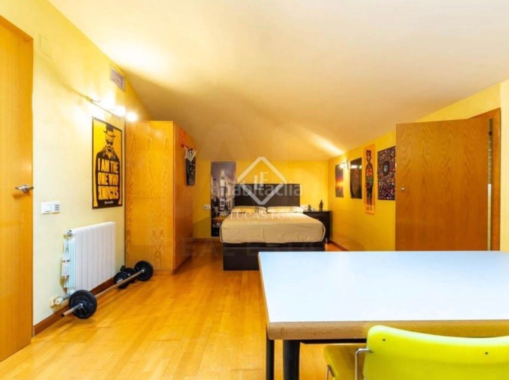 Apartamento de 4 habitaciones en Sant Feliu de Llobregat en venta con piscina - 819.000 € (Ref: 9987445)