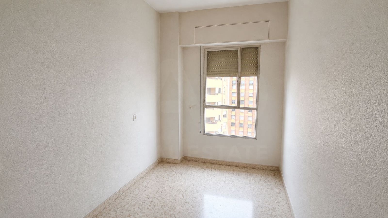 5 soveværelse Lejlighed til salg i Castello de la Plana med swimmingpool garage - € 484.000 (Ref: 9987449)