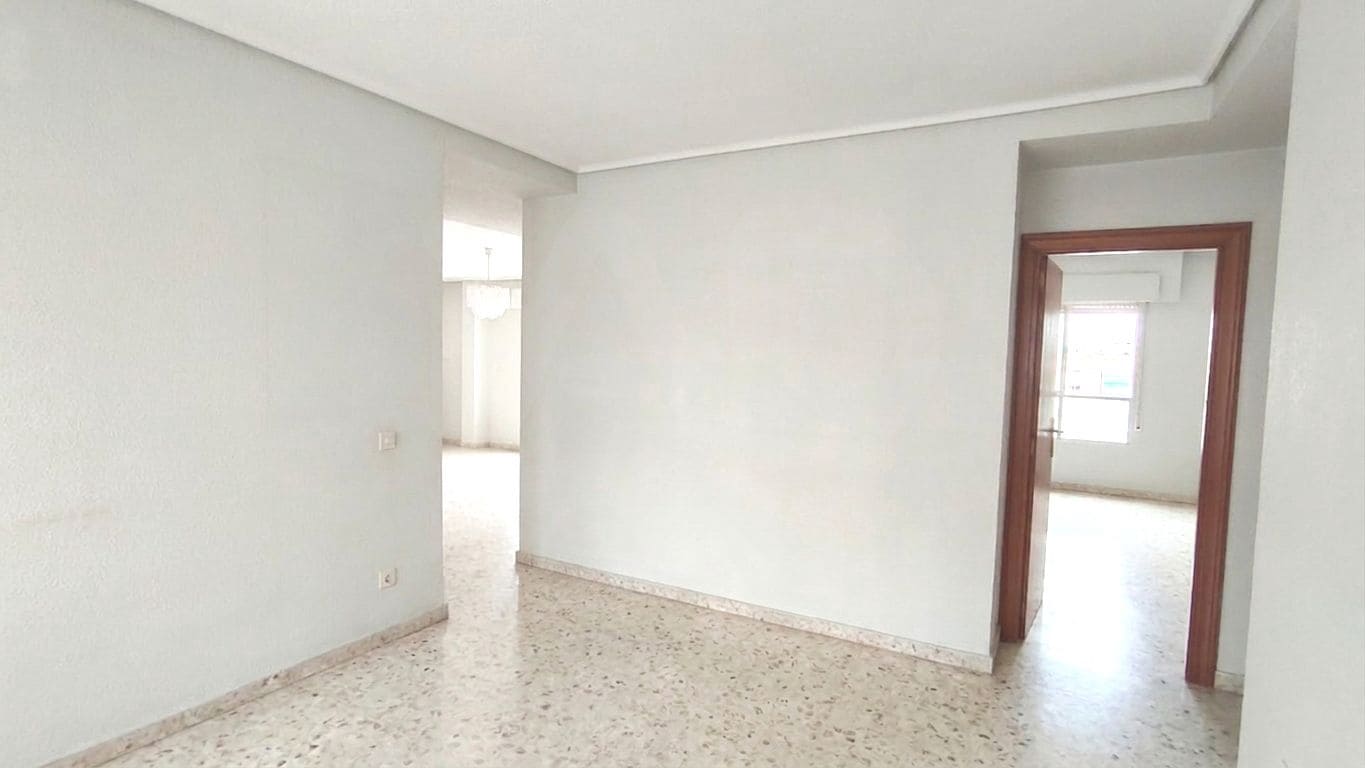 5 soveværelse Lejlighed til salg i Castello de la Plana med swimmingpool garage - € 484.000 (Ref: 9987449)