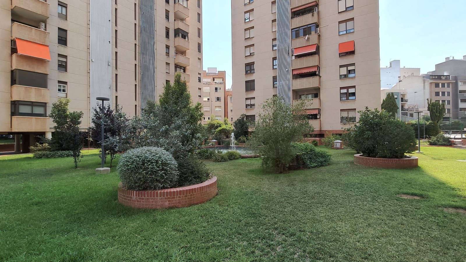 5 soveværelse Lejlighed til salg i Castello de la Plana med swimmingpool garage - € 484.000 (Ref: 9987449)