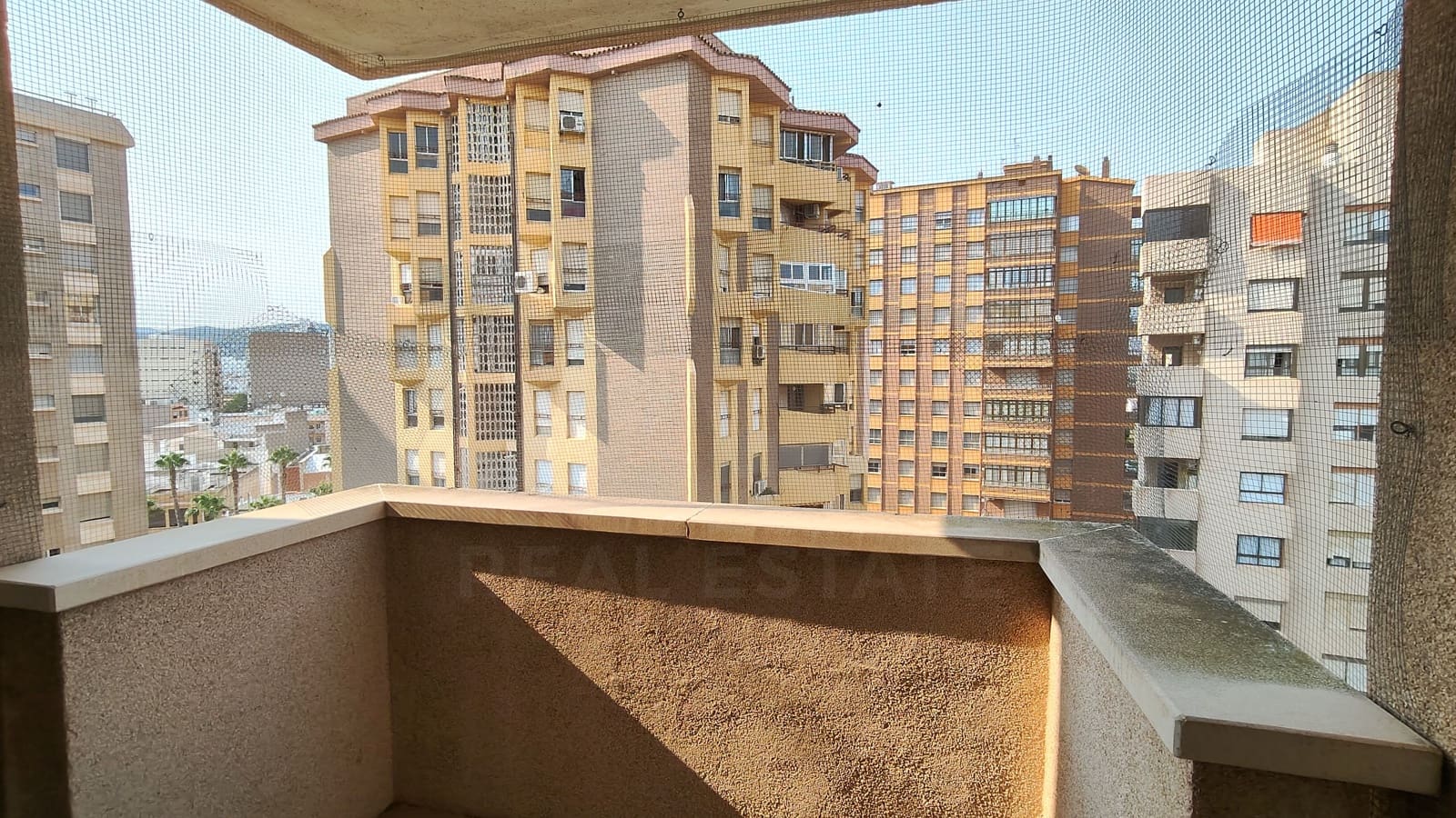 5 soveværelse Lejlighed til salg i Castello de la Plana med swimmingpool garage - € 484.000 (Ref: 9987449)