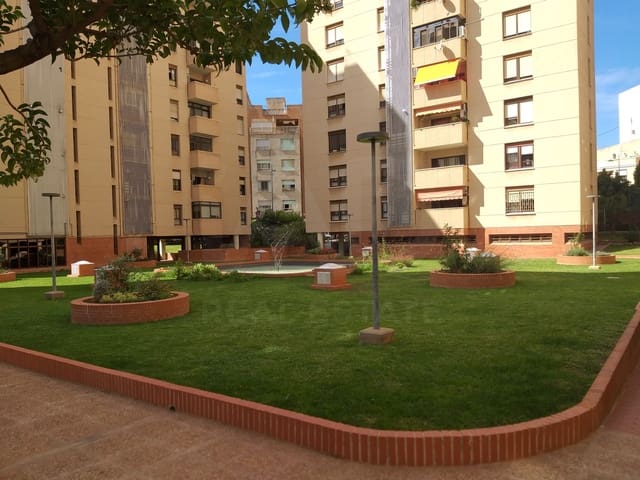 5 soveværelse Lejlighed til salg i Castelló de la Plana med swimmingpool garage - € 484.000 (Ref: 9987449)