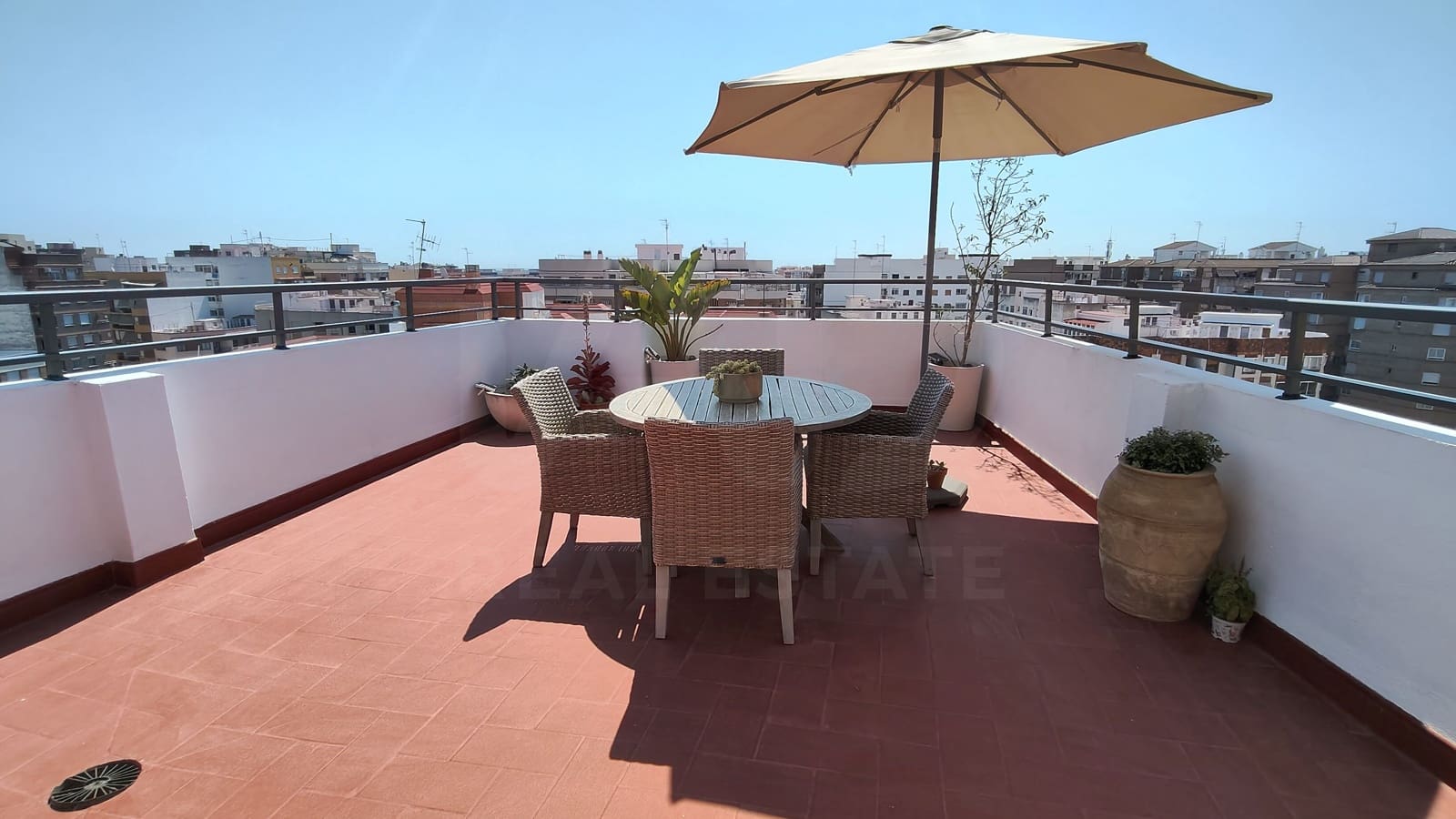 3 soverom Penthouse til salgs i Castello de la Plana - € 275 000 (Ref: 9987450)