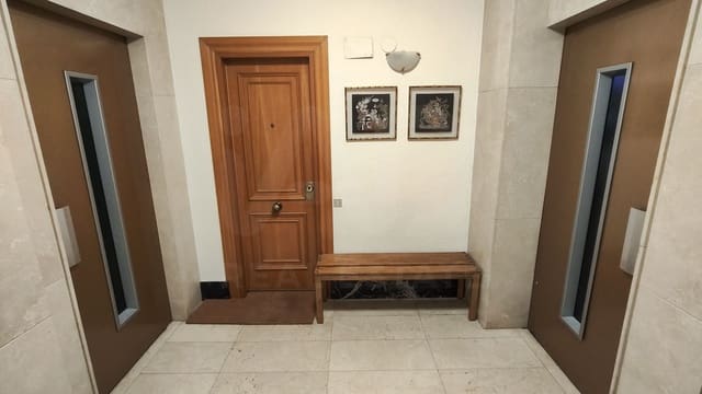 3 soverom Penthouse til salgs i Centro, Castelló de la Plana - € 275 000 (Ref: 9987450)