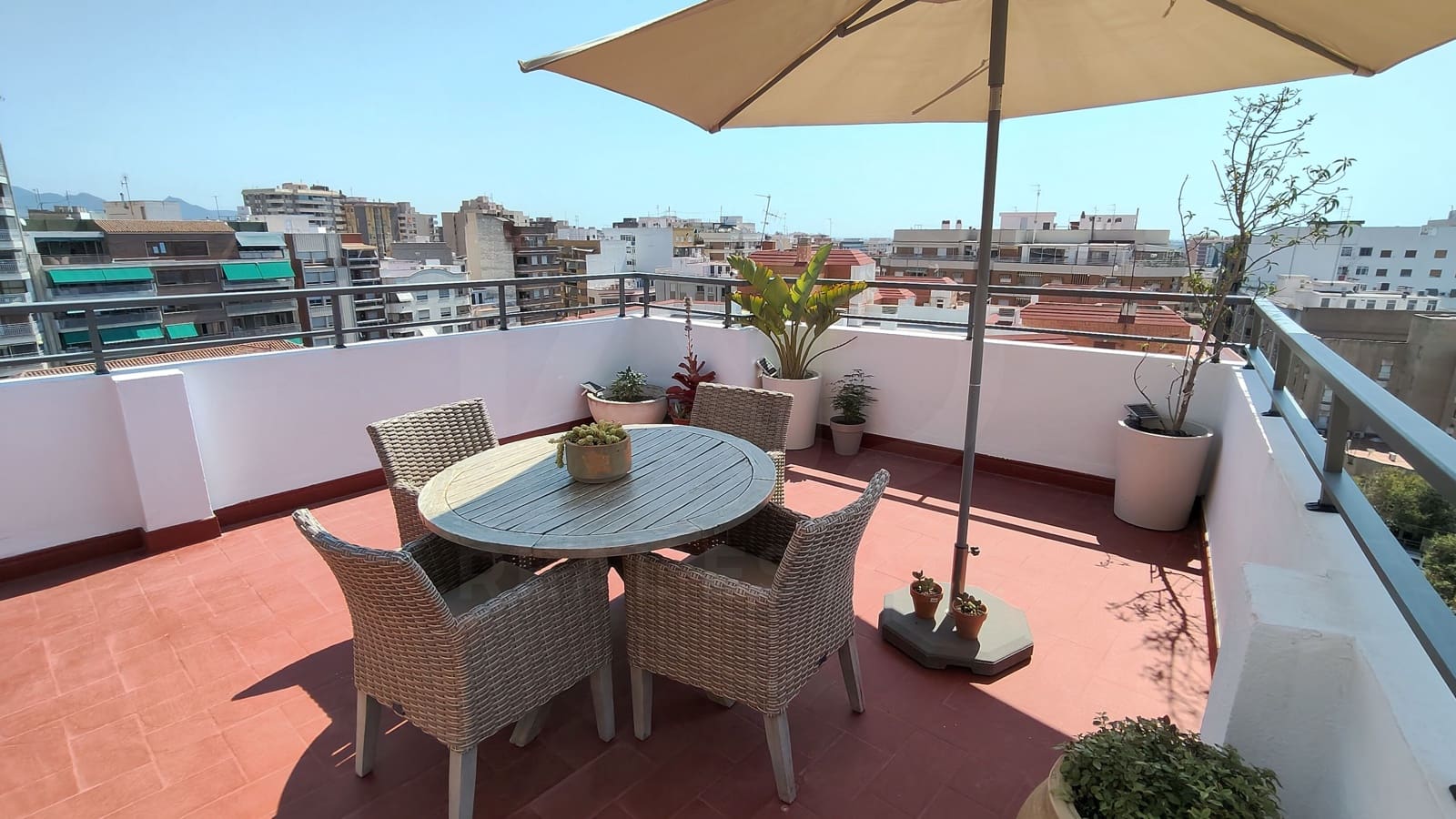 3 soverom Penthouse til salgs i Castello de la Plana - € 275 000 (Ref: 9987450)