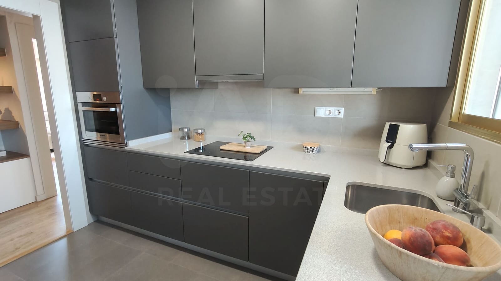 3 soverom Penthouse til salgs i Castello de la Plana - € 275 000 (Ref: 9987450)