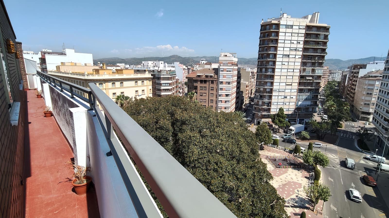 3 soverom Penthouse til salgs i Castello de la Plana - € 275 000 (Ref: 9987450)