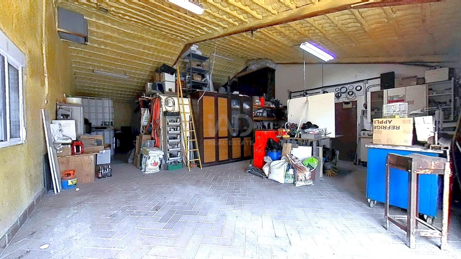3 makuuhuone Omakotitalo myytävänä paikassa Cadiz kaupunki mukana uima-altaan 
autotalli - 395 000 € (Ref: 9987451)