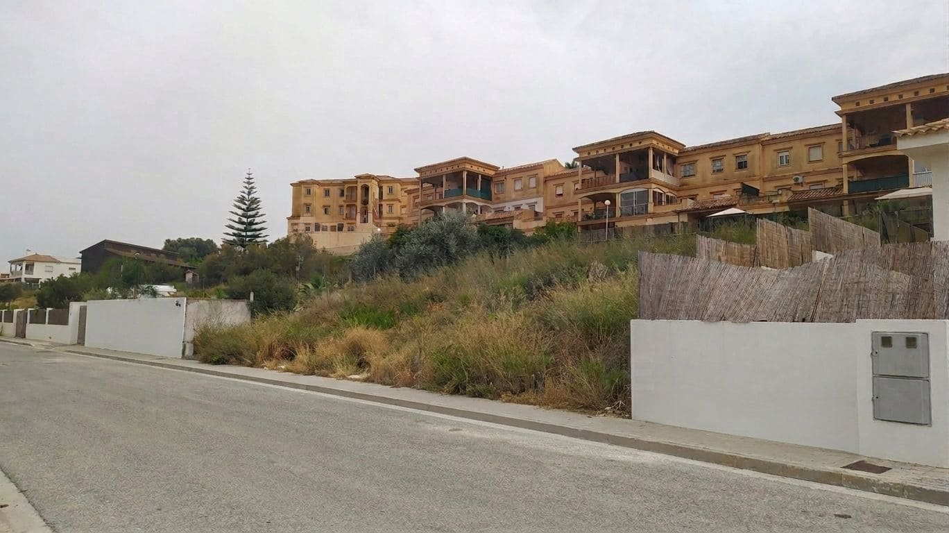Area Edificabile in vendita in Cadice citta - 74.000 € (Rif: 9987452)