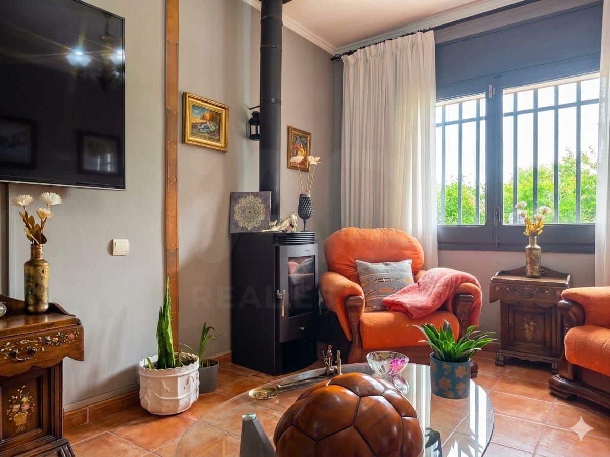 4 camera da letto Villa in vendita in Barcelona citta con garage - 290.000 € (Rif: 9987453)