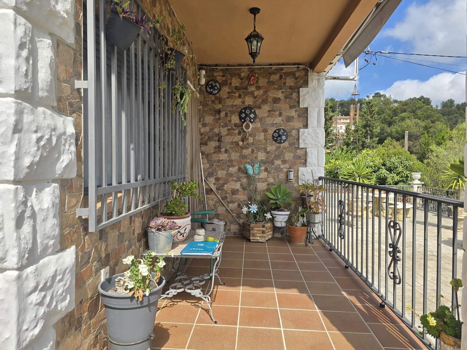 4 camera da letto Villa in vendita in Barcelona citta con garage - 290.000 € (Rif: 9987453)